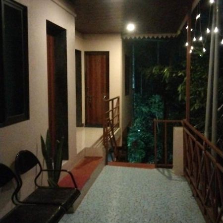 Anandi Villa Homestay Adhi Εξωτερικό φωτογραφία